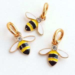 3/$18 Roller skate shoelace accessory bee charm shoe charm